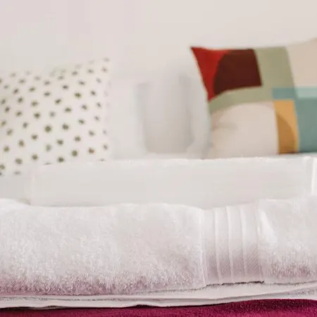 New Flat & Terrace Garden Monte Da Graca * Lisbona