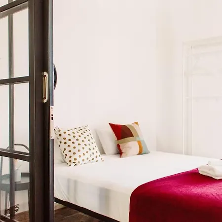 New Flat & Terrace Garden Monte Da Graca Lisboa